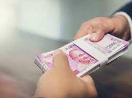 మళ్లీ మైక్రో ఫైనాన్స్‌ కోరలు- రుణాల జారీలో 20శాతం వృద్థి