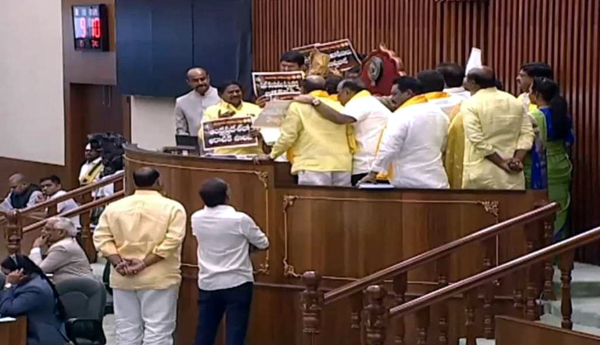 సవాళ్లు...సస్పెన్షన్లు - తొలిరోజే టిడిపి సభ్యులపై వేటు