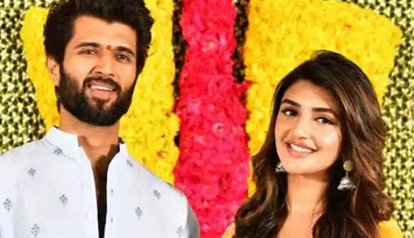 విజయ్ దేవరకొండ సినిమా నుంచి తప్పుకున్న శ్రీలీల.. కారణం అదేనట..!