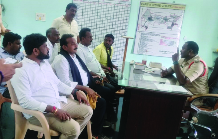 కొనసాగిన టిడిపి నిరసన