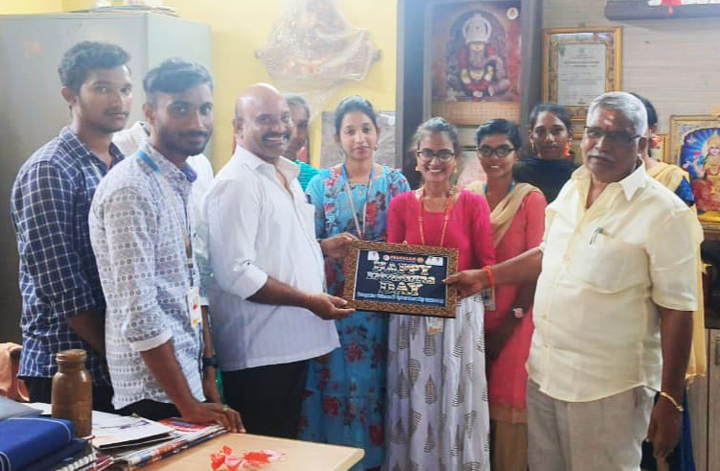పరిశోధనలపై దృష్టిసారించాలి