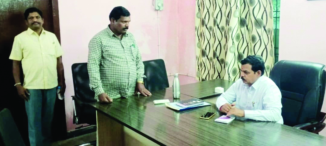 ఎంపిడివో కార్యాలయం ఆకస్మిక తనిఖీ