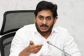 రెండో విడత ట్యాబుల పంపిణీకి సిద్ధం కండి- అధికారులకు సిఎం ఆదేశం