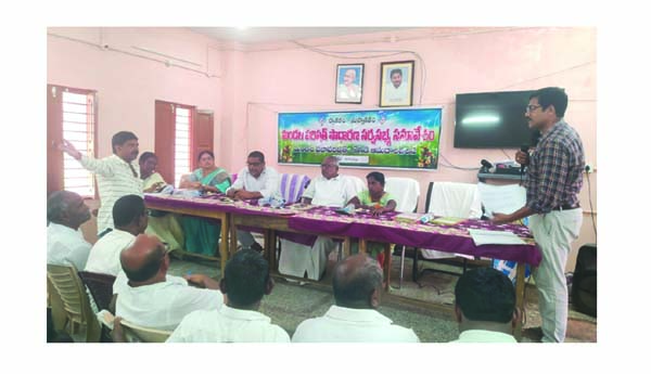 అధికారులపై సభ్యులు ధ్వజం