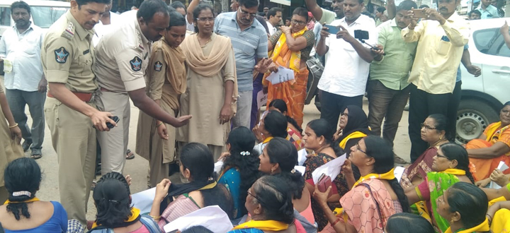 చంద్రబాబు అరెస్టు దారుణం