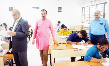 పీజీ, లా పరీక్షలు ప్రారంభం