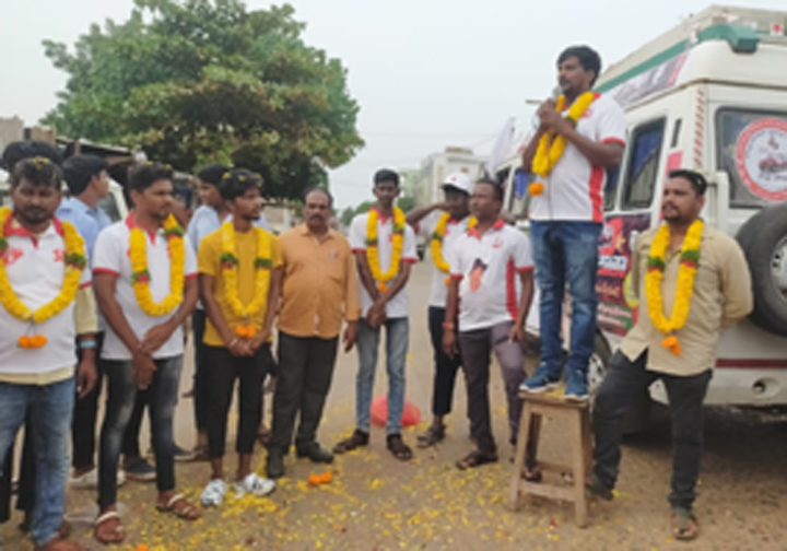నిరుద్యోగుల సమస్యలు పరిష్కరించాలి : డివైఎఫ్‌ఐ