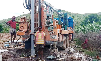 వైఎస్‌ఆర్‌ జలకళకు విద్యుత్‌ షాక్‌