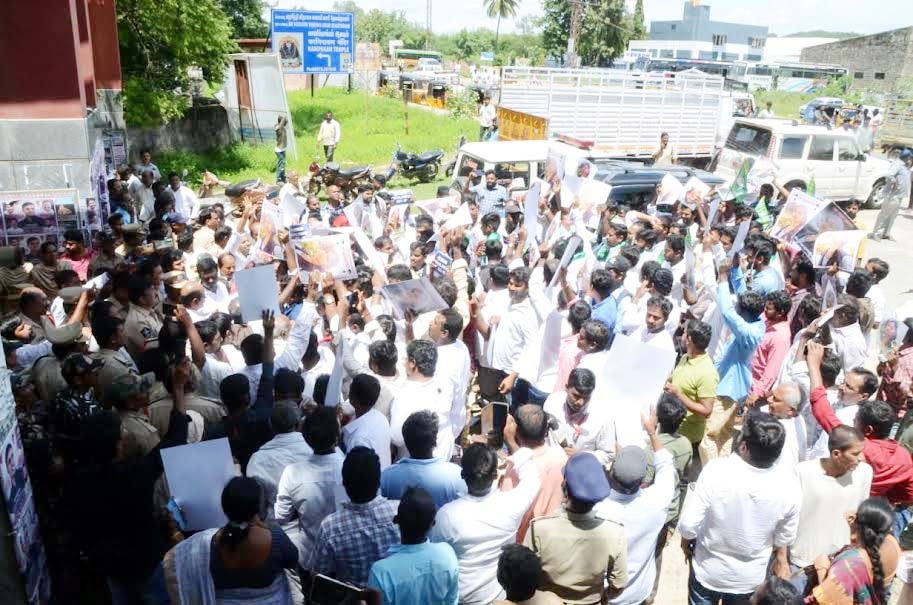 భవ్యశ్రీ కుటుంబానికి న్యాయం జరగాలి