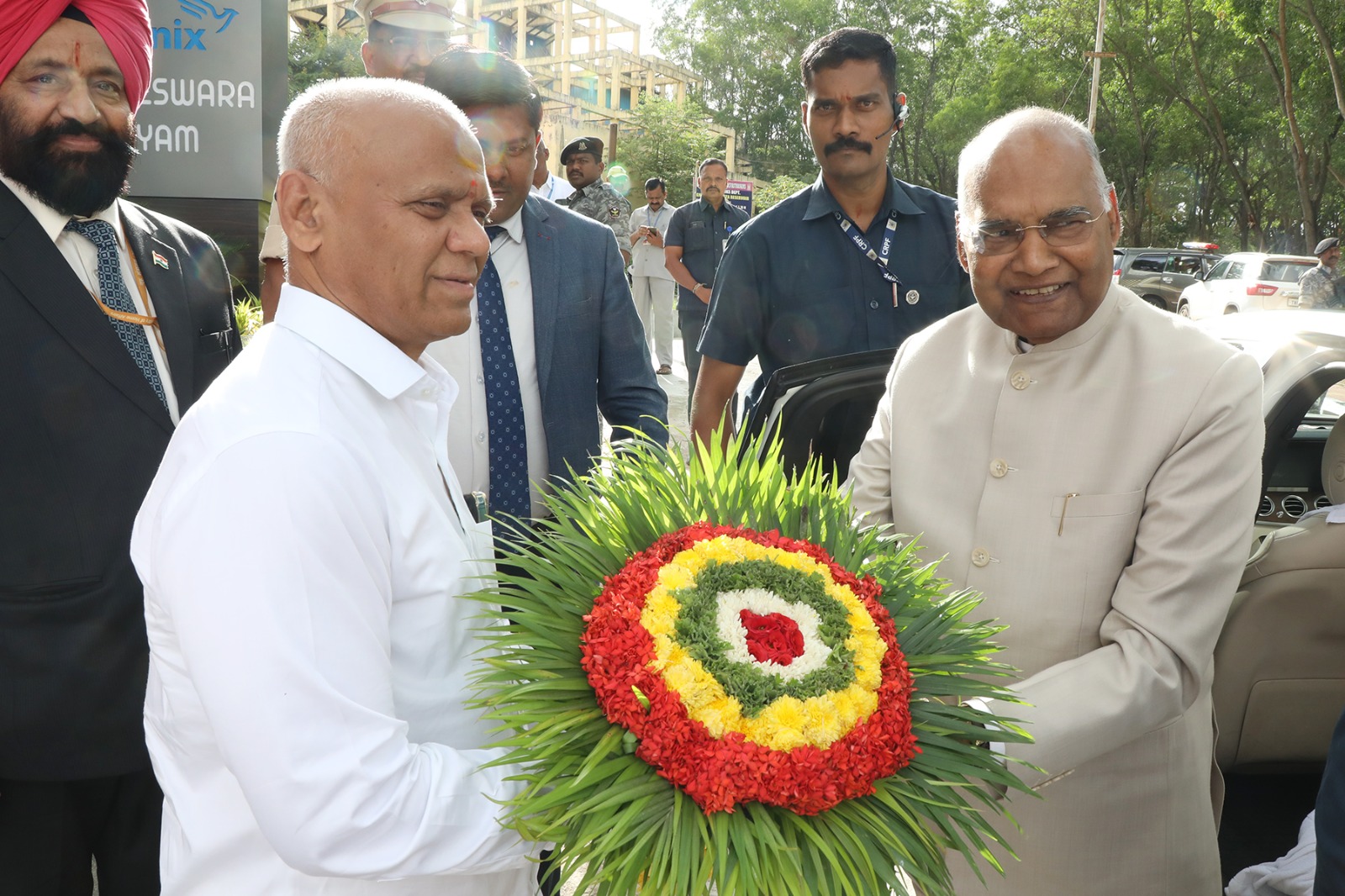 శ్రీవారి దర్శనానికి మాజీ రాష్ట్రపతి