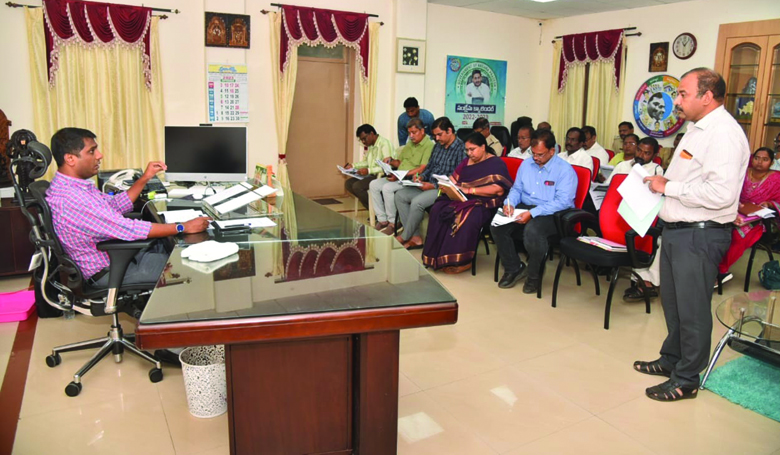 చేతివృత్తుల వారిని ప్రోత్సహిద్దాం