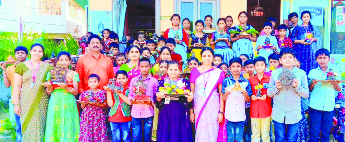 మట్టి విగ్రహాలు.. పర్యావరణానికి ఎంతో మేలు