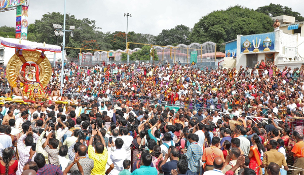  రామకృష్ణ గోవింద అలంకారంలో శ్రీమలయప్ప