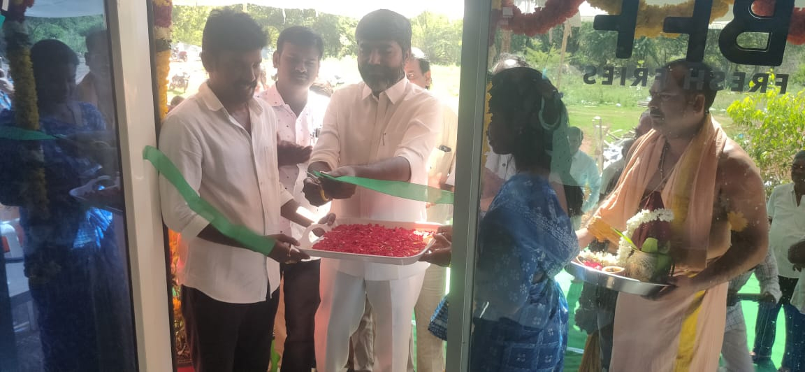  కోటలో సీఫుడ్స్‌ రెస్టారెంట్‌ ప్రారంభం