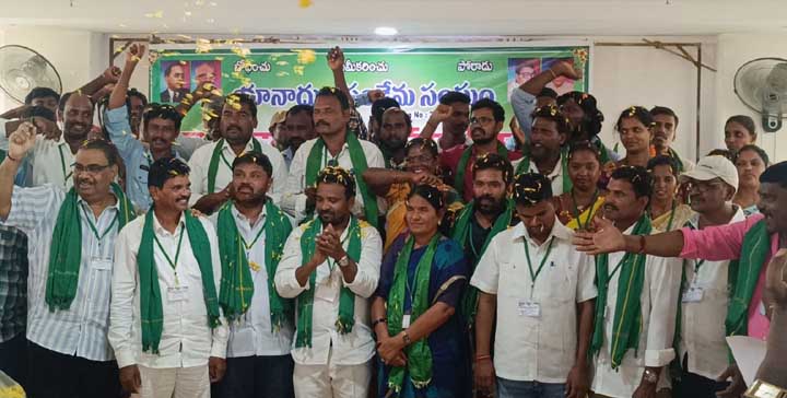 గిరిజనులకు రాజకీయ ప్రాధాన్యత కల్పించాలి
