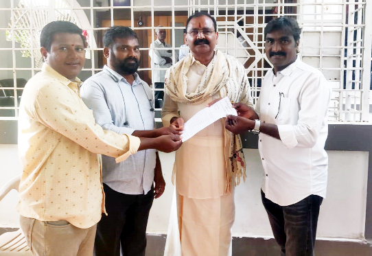 రాష్ట్ర ప్రభుత్వం ప్రకటించిన శాశ్వత ఉద్యోగుల జాబితాలో  ఔట్‌ సోర్సింగ్‌, ఆప్కాస్‌ ఉద్యోగులను చేర్చాలి