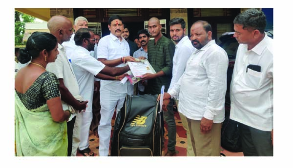 టి20 చాంపియన్‌షిప్‌కు లికిత్‌ ఎంపిక