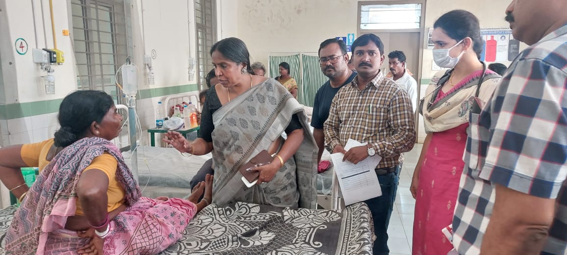 ప్రభుత్వాస్పత్రి సందర్శన