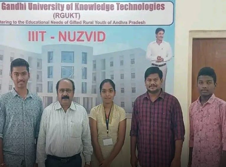 అమెరికా పర్యటనకు ట్రిపుల్‌ ఐటీ విద్యార్థులు