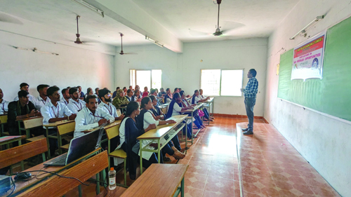 కాప్‌ జెమిని సీనియర్‌ అసోసియేట్‌ పివి సురేష్‌బాబు అతిధి ఉపన్యాసం