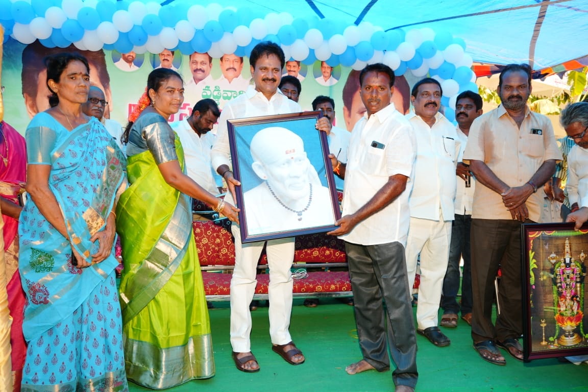 రాజ్యసభ సభ్యులు మోపిదేవి వెంకటరమణ 