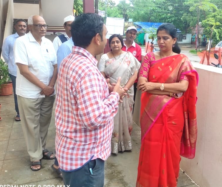 త్వరలో అందుబాటులోకి బ్లడ్‌ బ్యాంకు : కలెక్టర్‌