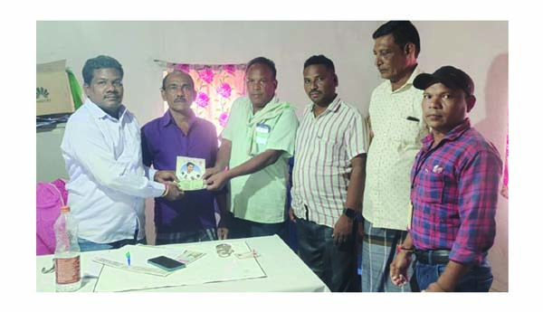 అర్హులందరికీ పింఛన్లు