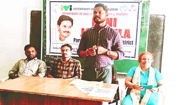 జాబ్‌ మేళాలో 28మంది ఎంపిక