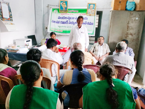 సమావేశంలో మాట్లాడుతున్న ఆర్ బి కే చైర్మన్ రమణారెడ్డి 