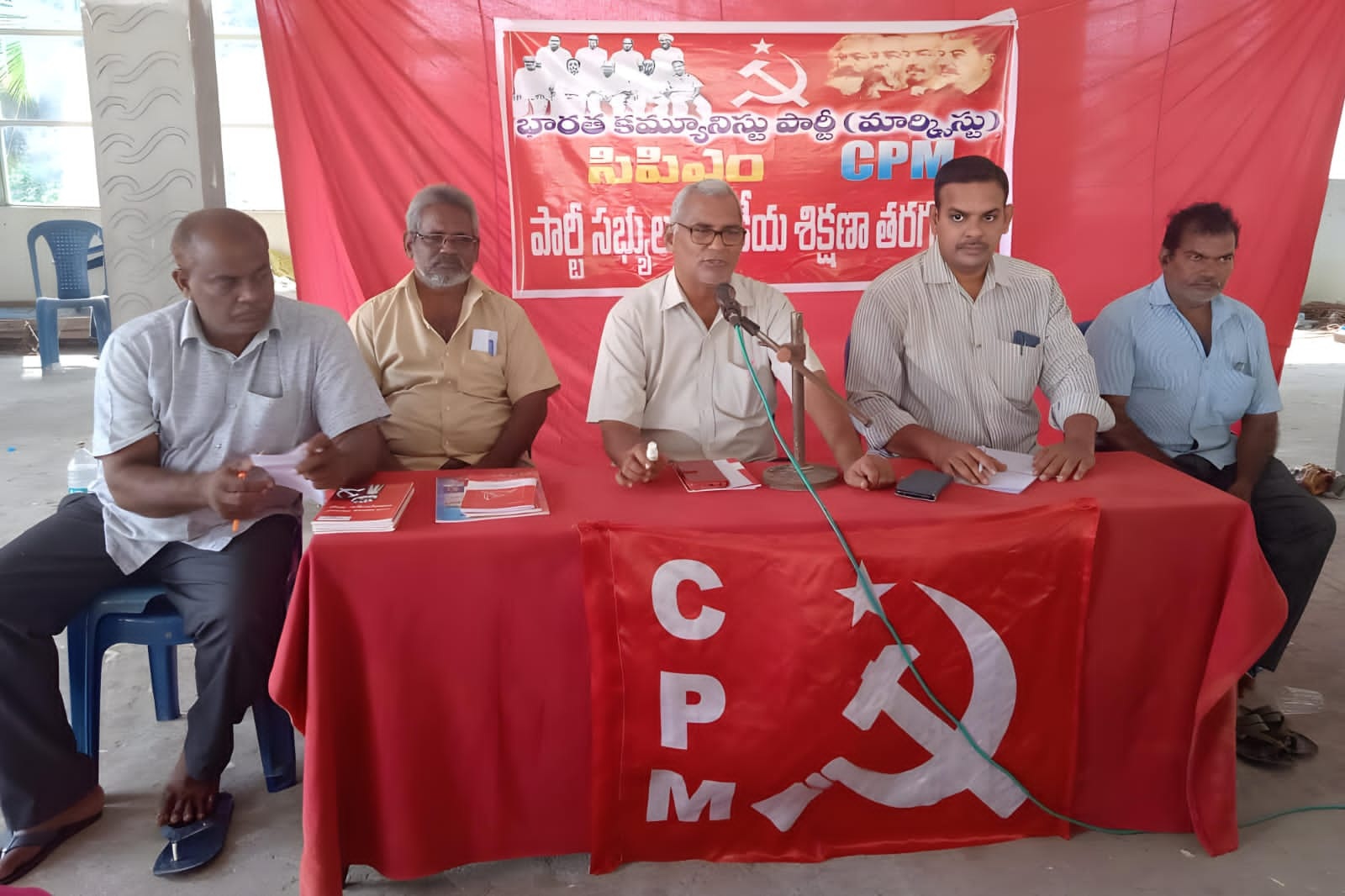 మతోన్మాద బిజెపిని ఓడించడమే సిపిఎం లక్ష్యం