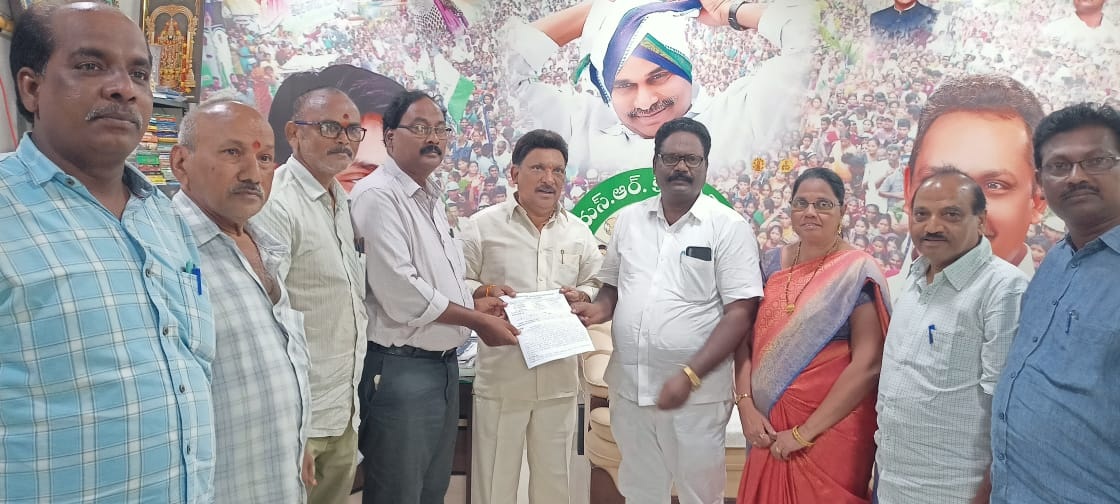 అగ్రిగోల్డ్‌ బాధితులకు న్యాయం చేయాలని వినతి