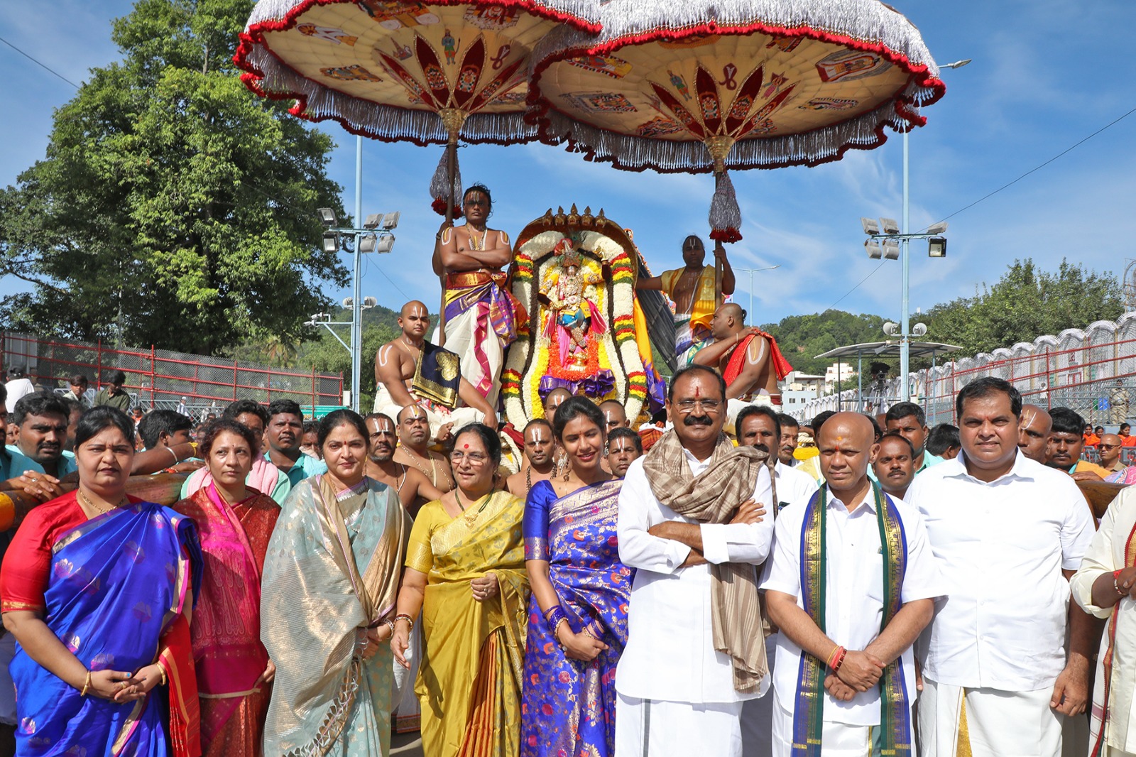 చిన్నశేషునిపై మలయప్ప