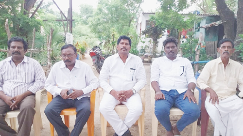 సమావేశంలో మాట్లాడుతున్న చప్పిడి వెంగళరావు