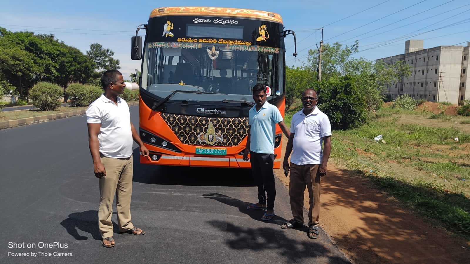 తిరుమల తిరుపతి దేవస్థానం ధర్మరథం బస్సు చోరీ 