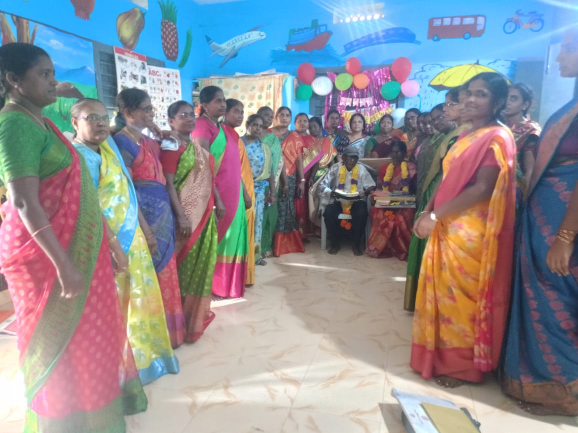 'ఆమె సేవలు మరువలేనివి'