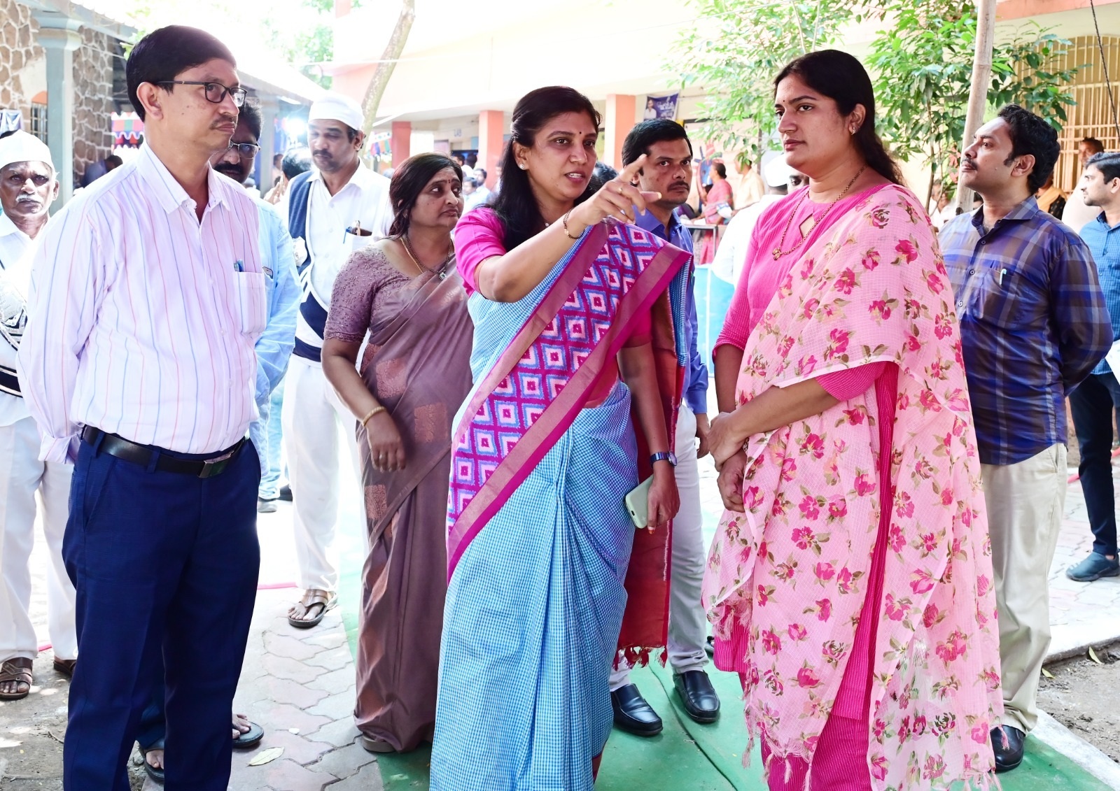 పేదలకు ఆరోగ్య సురక్ష వరం : కలెక్టర్‌