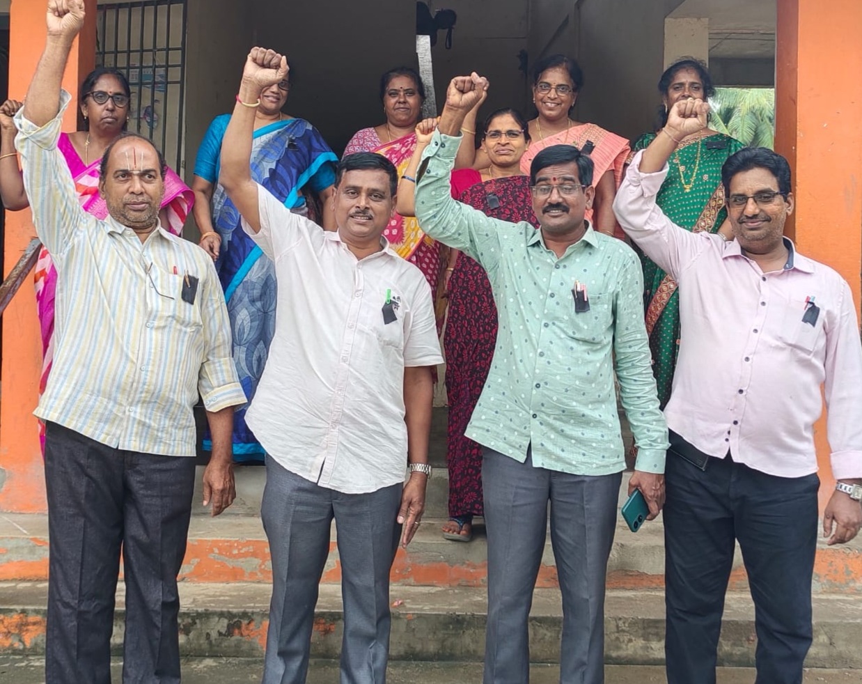  ఒపిఎస్‌ను అమలు చేయాలి