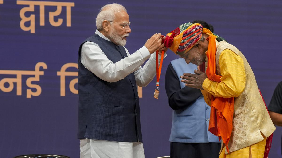 స్థానిక ఉత్పత్తులనే కొనండి- 'పిఎం విశ్వకర్మ' ప్రారంభోత్సవంలో ప్రధాని మోడీ