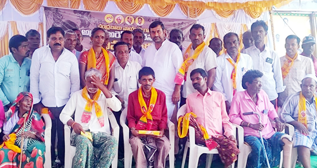 రాష్ట్రానికి పట్టిన శని జగన్‌ : ఆర్‌ఆర్‌