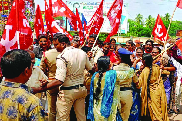 వామపక్ష నేతల అక్రమ అరెస్ట్‌