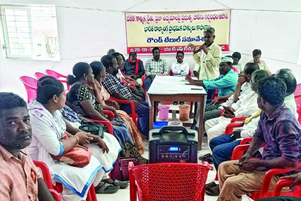 ప్రజా ఉద్యమాలపై ప్రభుత్వ నిర్బంధం ఆపాలి