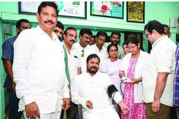 జగనన్న ఆరోగ్య సురక్షతో ప్రజల చెంతకే వైద్యం