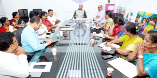 .సమావేశంలో మాట్లాడుతున్న విసి సుధాకర్‌