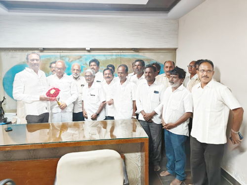 వైసిపి చినగంజాం మండల అధ్యక్షునిగా నియమితులైన మున్నం నాగేశ్వరరెడ్డి 