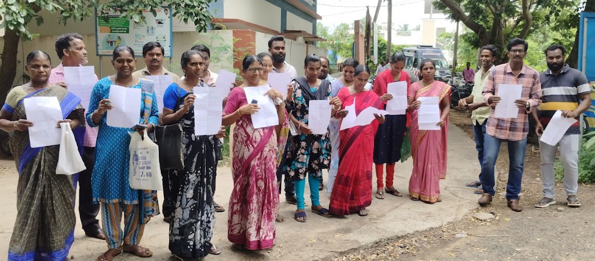 ఇల్లు కట్టుకోకపోతే పట్టా రద్దు చేస్తాం..