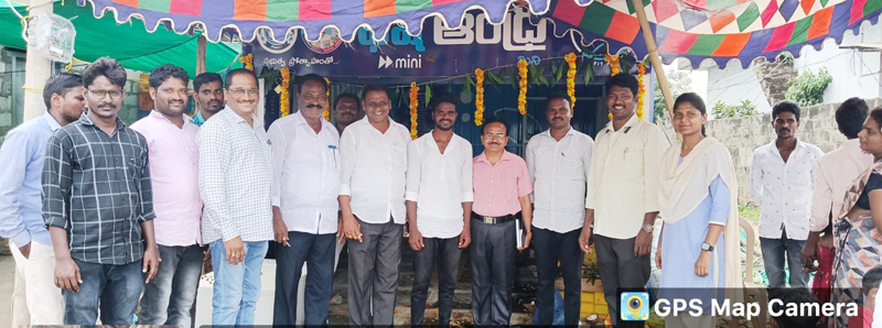 వైసీపీ నాయకులు మోపిదేవి హరనాథ్ బాబు