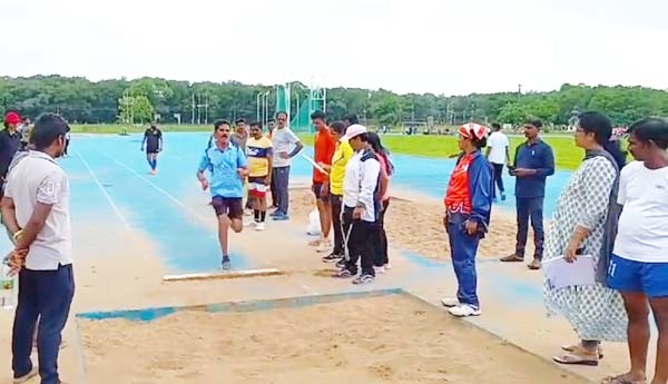 జాతీయ పోటీలకు అర్హత సాధించిన పిఇటి