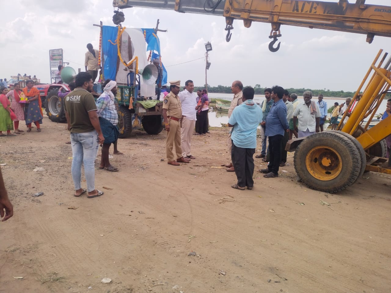 నిమజ్జన సమయంలో అపసృతులకు తావివ్వొద్దు