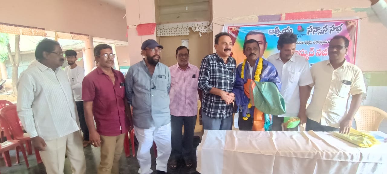 విద్యార్థుల అభివృద్ధిలో గురువుల పాత్ర కీలకం