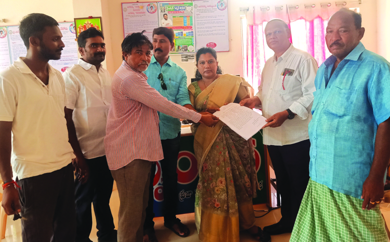 సమస్యలు పరిష్కరించాలని సమరభేరి